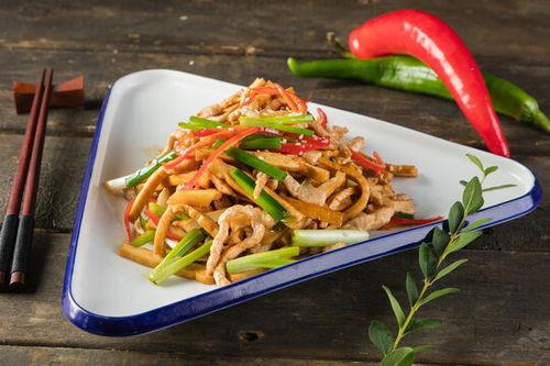 国产肉丝,传承美味，创新发展的民族美食传奇-第2张图片-今日吃瓜4